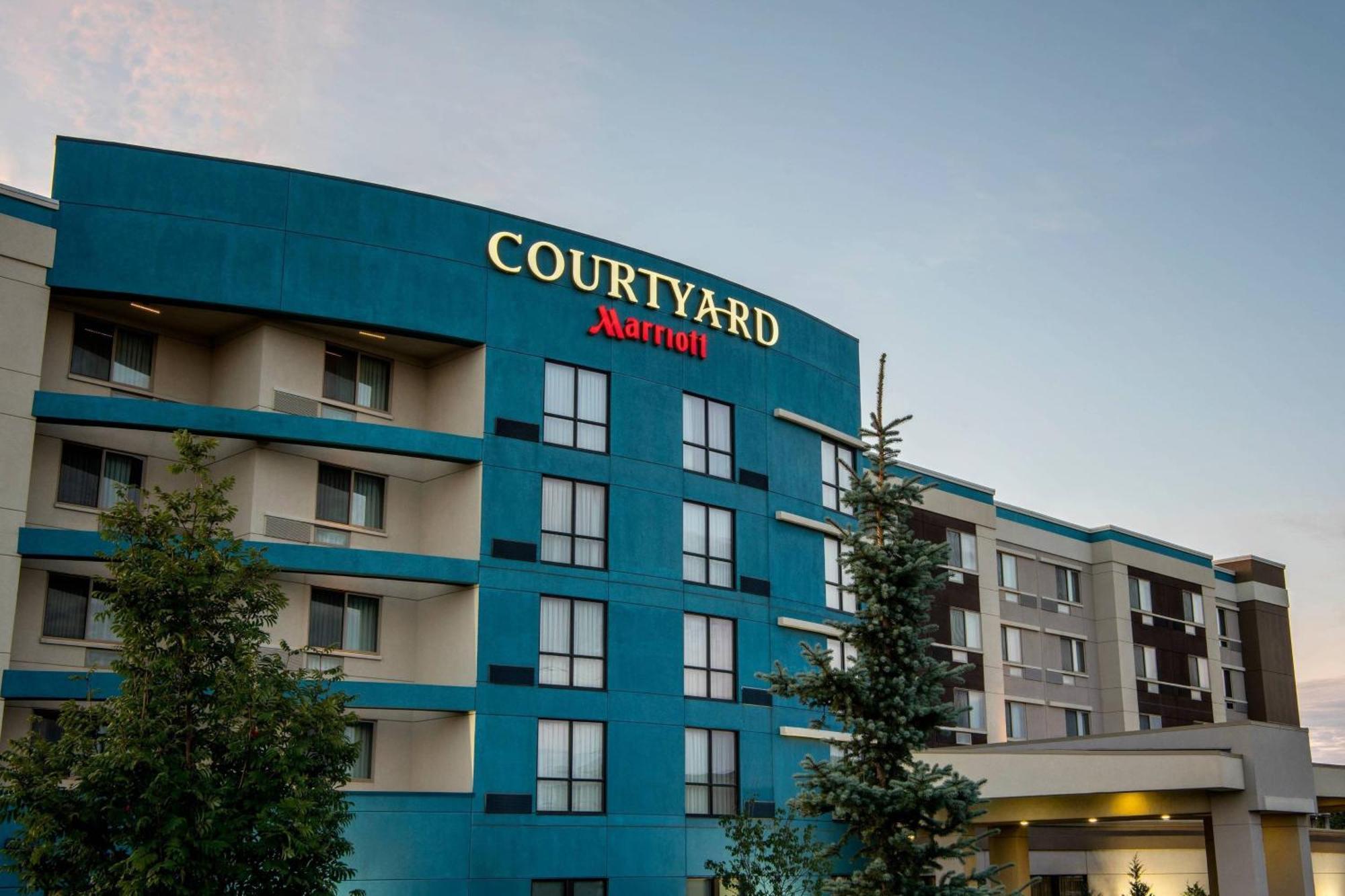 Courtyard By Marriott Edmonton West Hotel Exterior foto