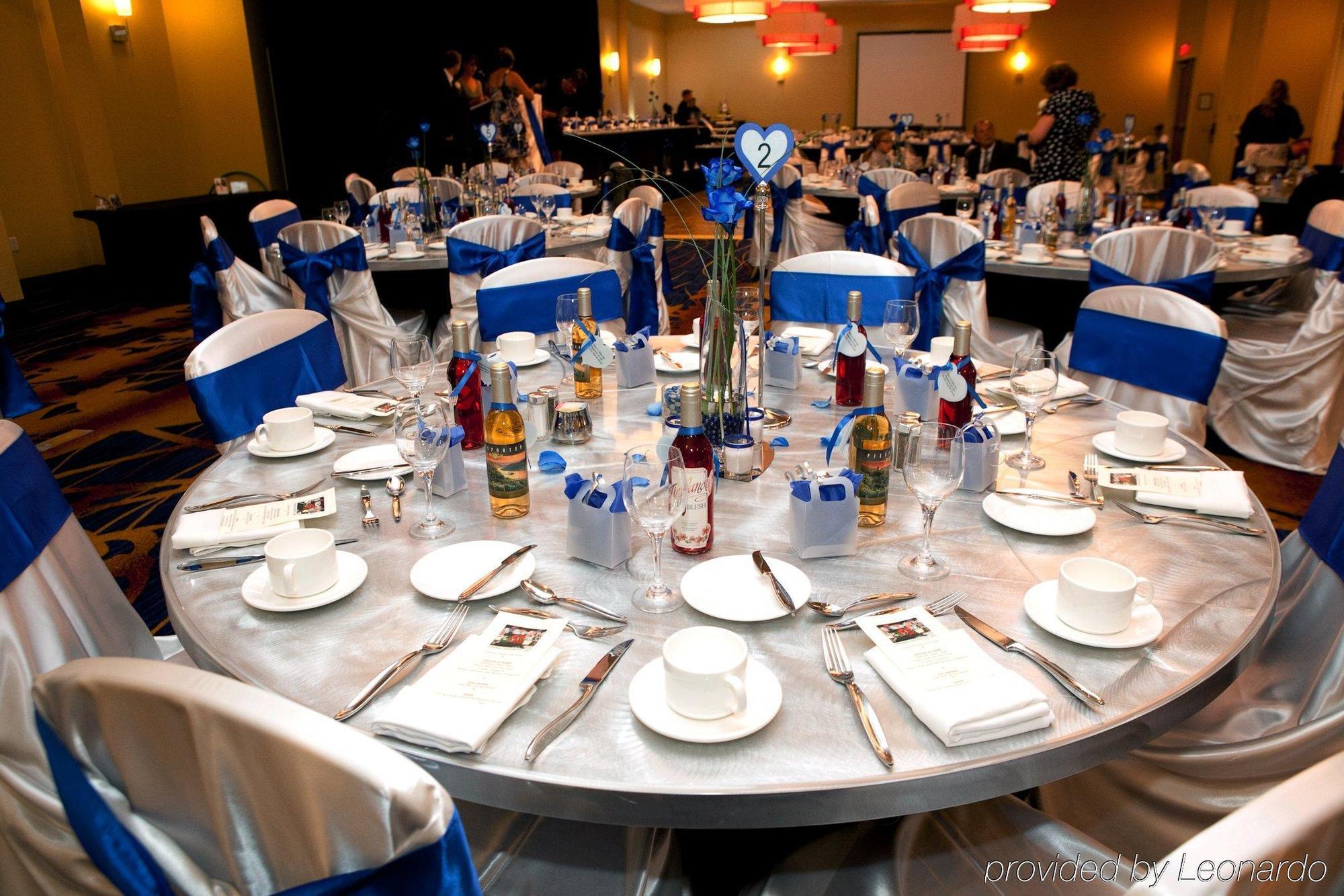Courtyard By Marriott Edmonton West Hotel Restaurant foto